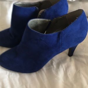 Suede bootie